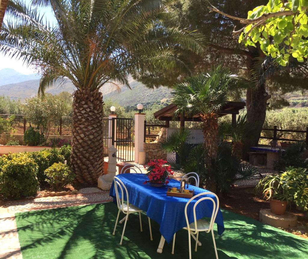 Вилла Zahra Casa Vacanze Кастеллуццо Экстерьер фото